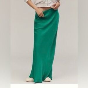 Elegant Green Maxi Skirt Small